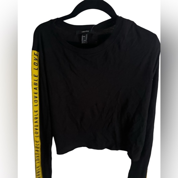 Forever 21 black crop top  long sleeve - Picture 1 of 4
